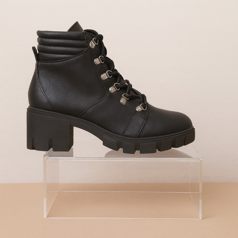 Sun + Stone Women's Ruthee Lace Up and Zip Boots with Lug Sole NWB Size 11 M